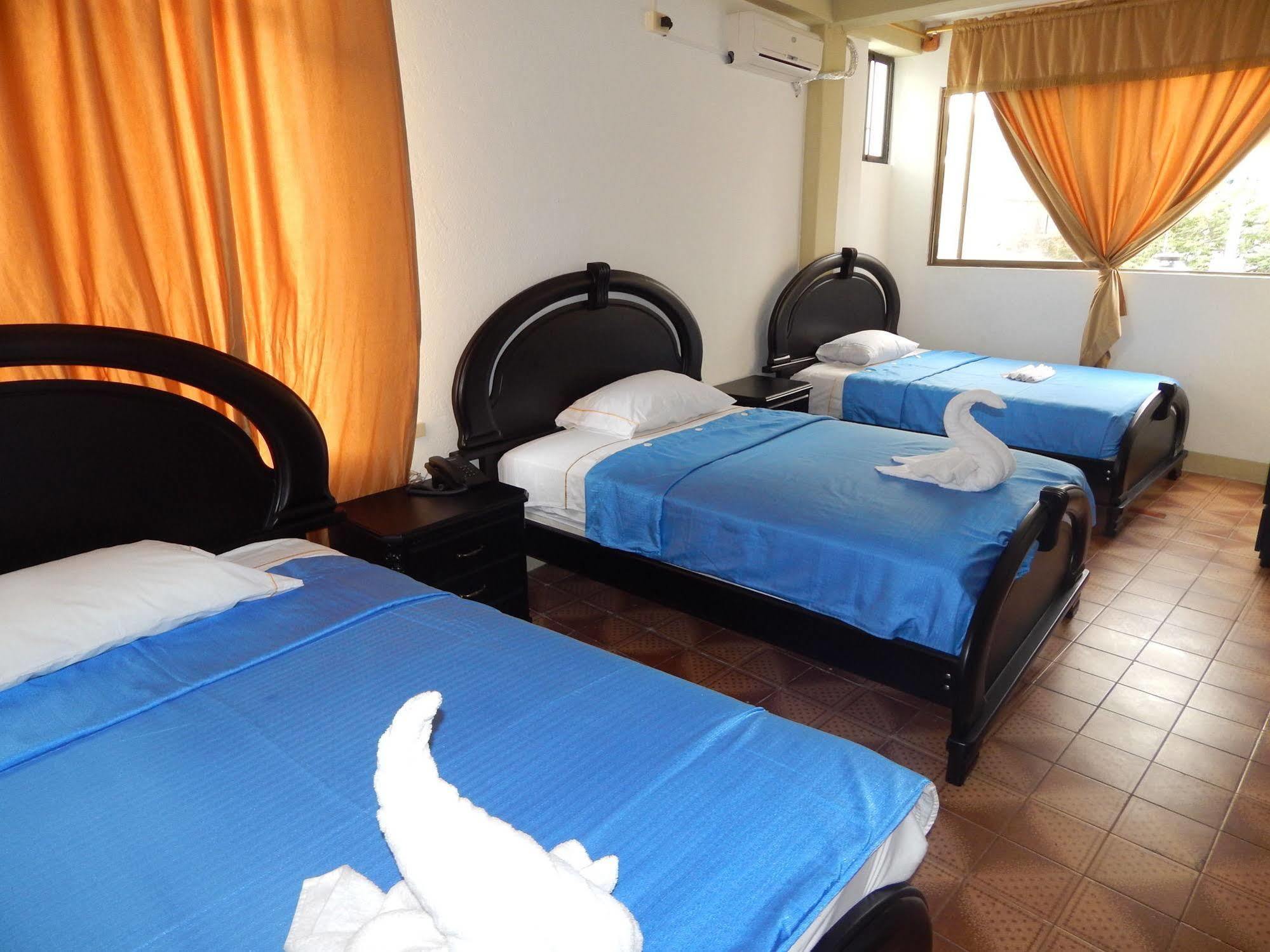 Hostal Cormorant Flightless Puerto Ayora (Galapagos Islands) Buitenkant foto